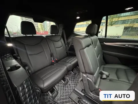 2021 Cadillac XT6 16