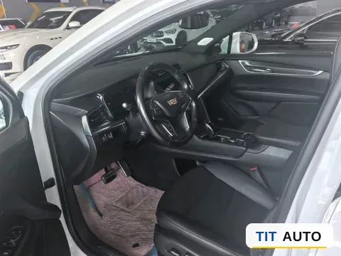 2022 Cadillac XT5 2