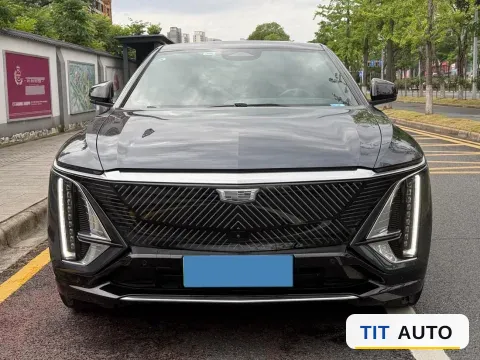 2022 Cadillac IQ Lyriq 2