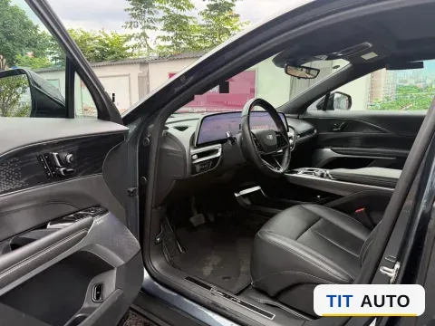 2022 Cadillac IQ Lyriq 4