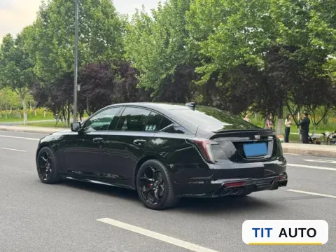 2022 Cadillac CT5 7