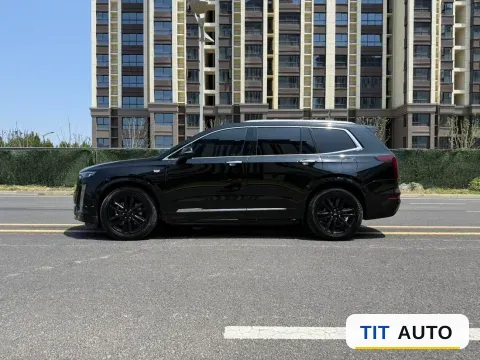2022 Cadillac XT6 4