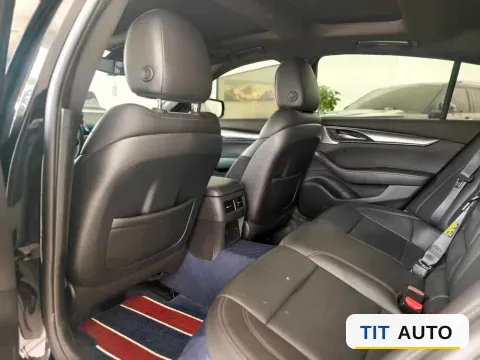 2022 Cadillac CT5 4