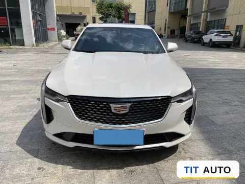 2023 Cadillac CT4 2