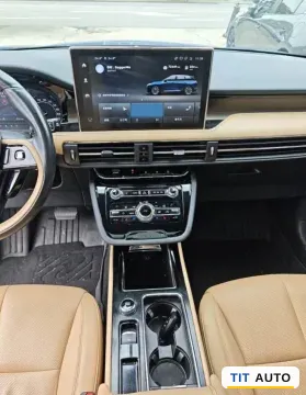 2020 Lincoln Corsair 8