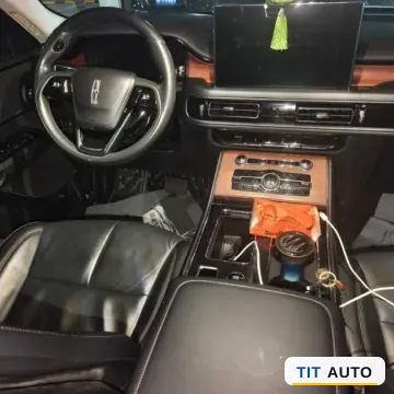 2021 Lincoln Aviator 5