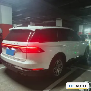 2021 Lincoln Aviator 6