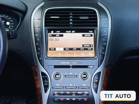 2019 Lincoln Nautilus 11