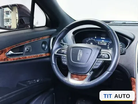 2019 Lincoln Nautilus 12