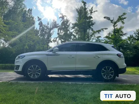2019 Lincoln Nautilus 4