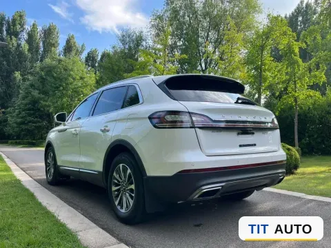 2019 Lincoln Nautilus 8