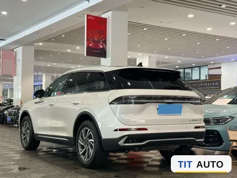 2024 Lincoln Corsair 4