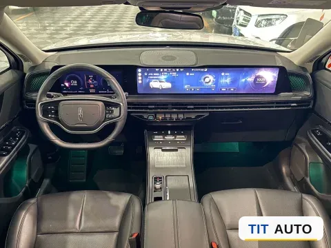2024 Lincoln Corsair 6