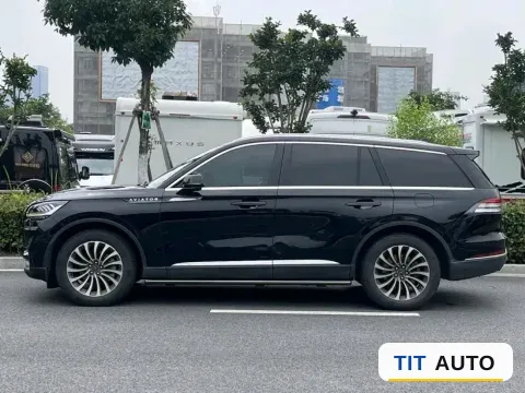 2021 Lincoln Aviator 6