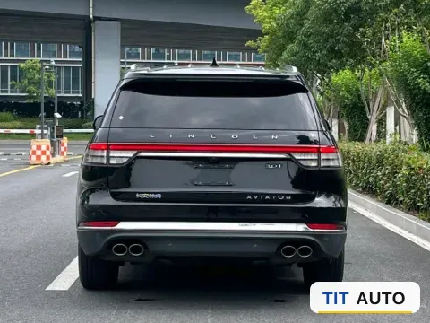 2021 Lincoln Aviator 8