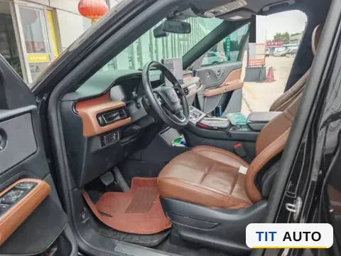 2023 Lincoln Aviator 2