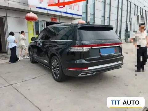 2023 Lincoln Aviator 4