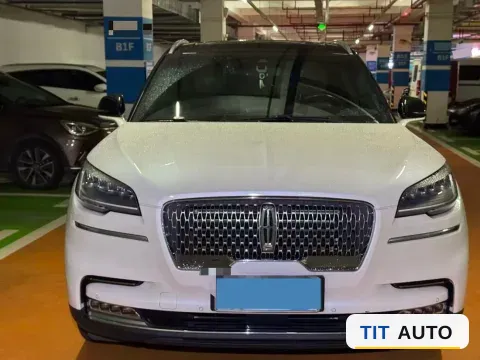 2020 Lincoln Aviator 2