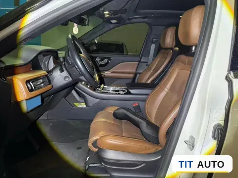 2020 Lincoln Aviator 11