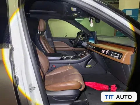 2020 Lincoln Aviator 9