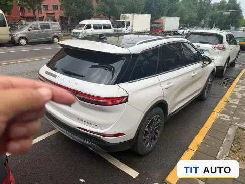 2021 Lincoln Corsair 2