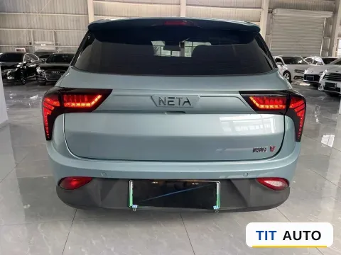 2021 Neta V 5