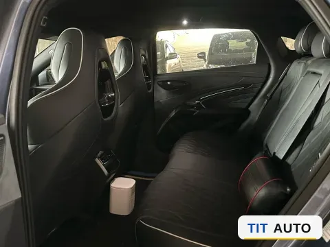 2022 MAXUS DaJia 5 6