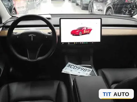 2022 Tesla Model 3 4