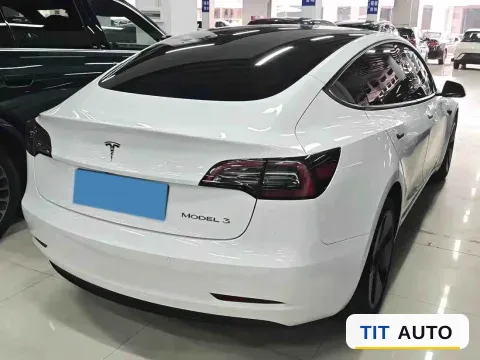 2022 Tesla Model 3 6
