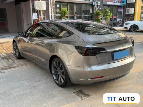 2020 Tesla Model 3 9