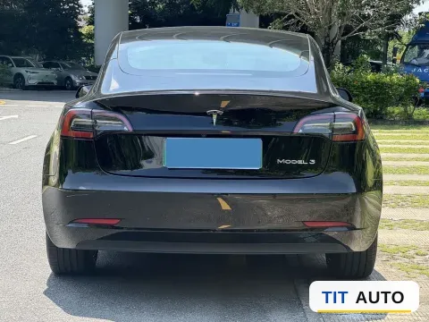 2022 Tesla Model 3 4