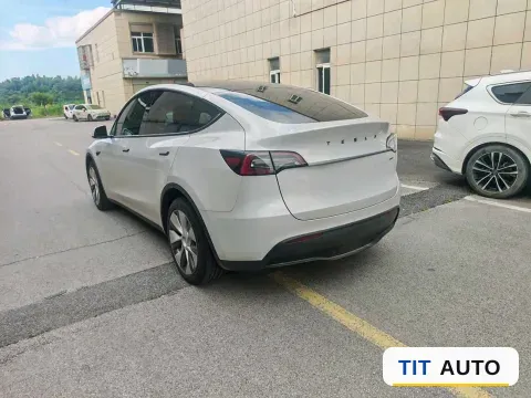 2021 Tesla Model Y 5