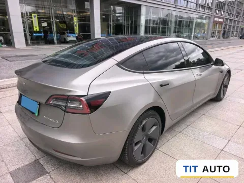 2022 Tesla Model 3 4