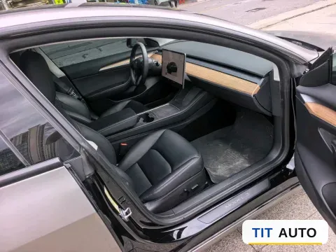 2022 Tesla Model 3 8
