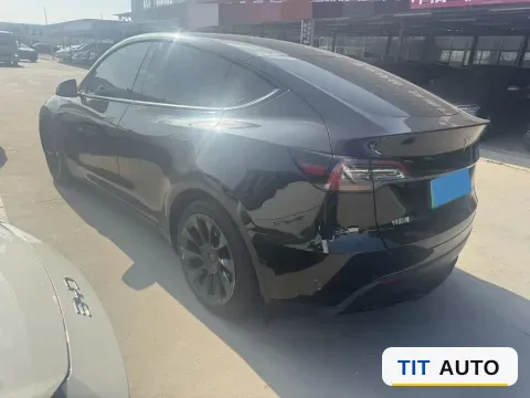 2021 Tesla Model Y 6