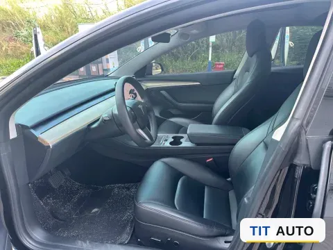 2022 Tesla Model 3 4