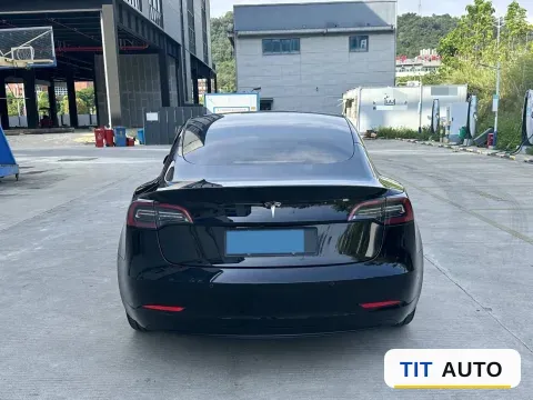 2022 Tesla Model 3 7