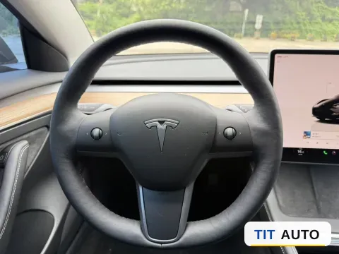 2022 Tesla Model 3 7