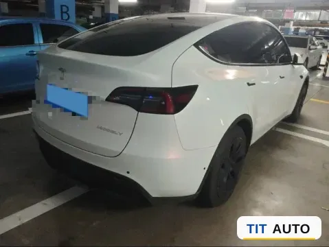2023 Tesla Model Y 3