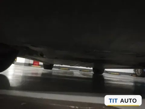 2023 Tesla Model Y 5