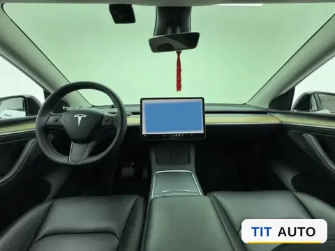 2022 Tesla Model Y 2