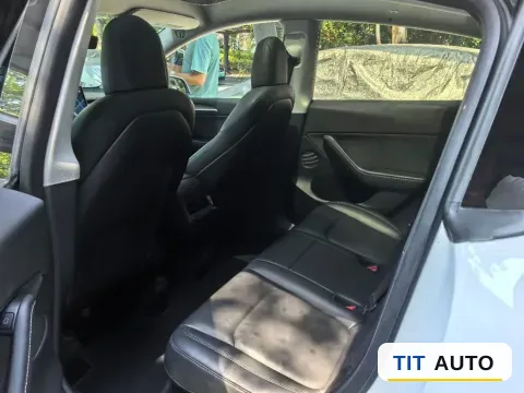 2021 Tesla Model Y 5
