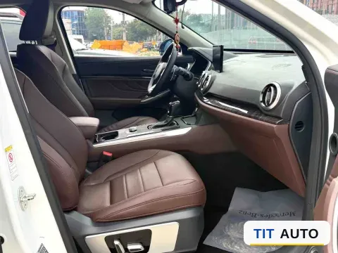 2019 WEY VV5 6
