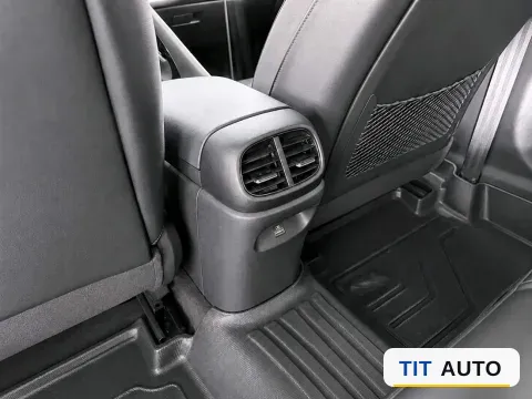2022 Hyundai Elantra 11