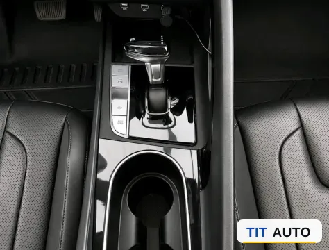 2022 Hyundai Elantra 14