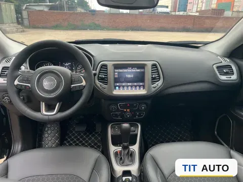 2020 Jeep Compass 6