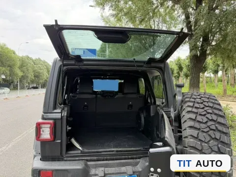 2024 Jeep Wrangler 7