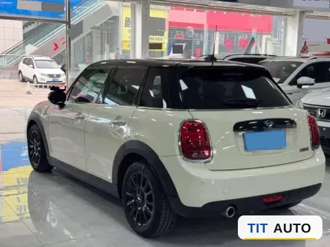 2018 MINI COUNTRYMAN 7