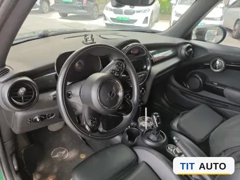 2021 MINI MINI 3