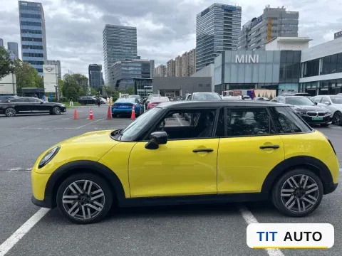 2023 MINI MINI 3